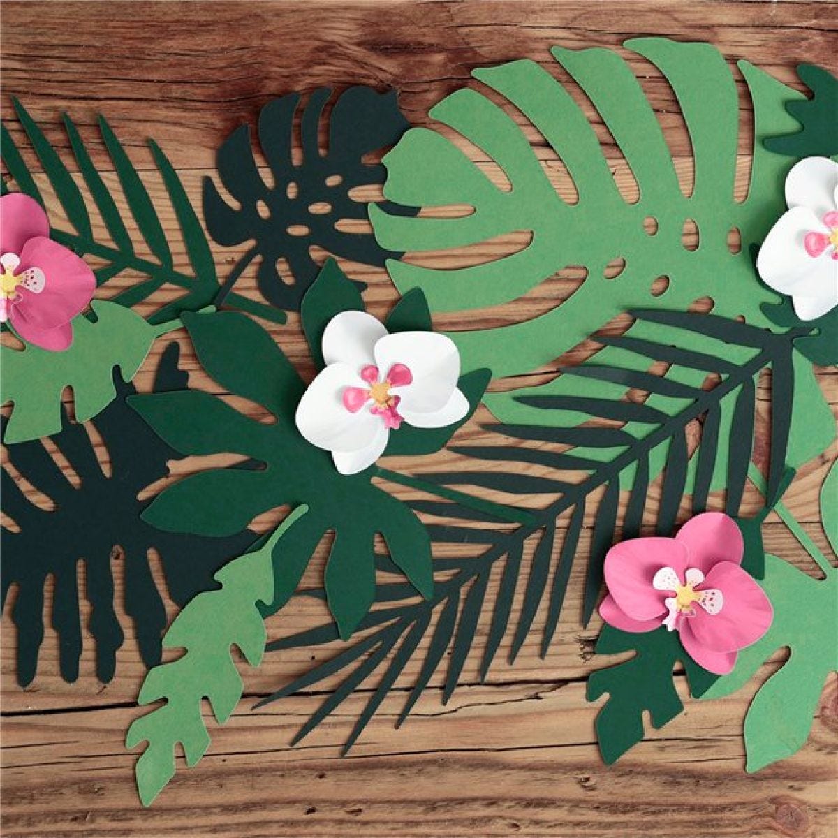 Tropical Leaf Decorations - Assorted Sizes (21pk)