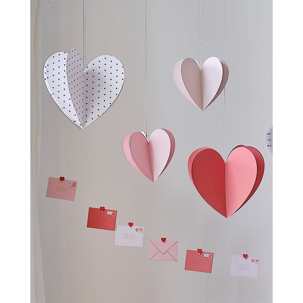 Hanging 3D Paper Hearts (5pk)